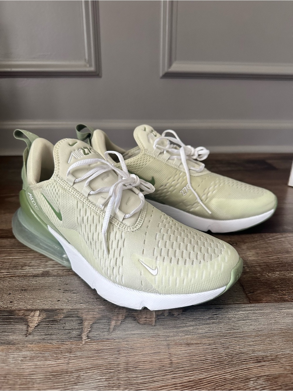 Nike Air Max 270 Sneakers in Pale Green and White